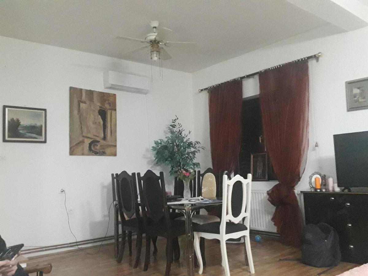 Tina Apartment Tekija  Luaran gambar
